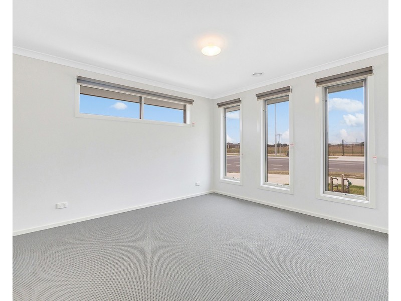 39 Fairweather Parade, Officer VIC 3809