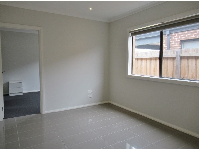 7 Dana Street, Officer VIC 3809