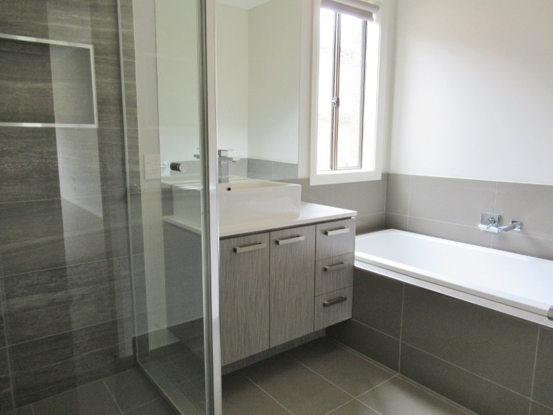 7 Dana Street, Officer VIC 3809