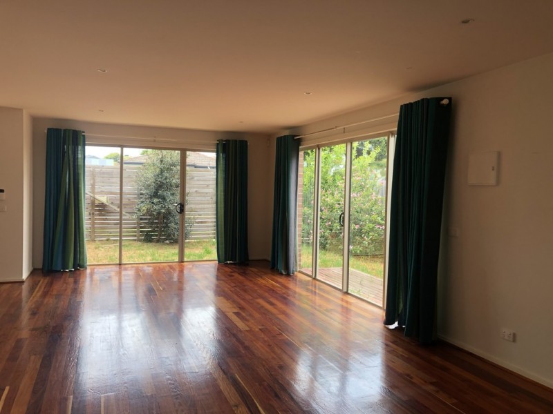 2/30 Heyington Crescent, Noble Park North VIC 3174