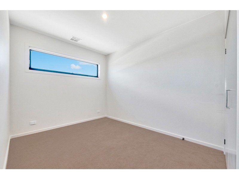 44 Spirit Boulevard, Cranbourne East VIC 3977