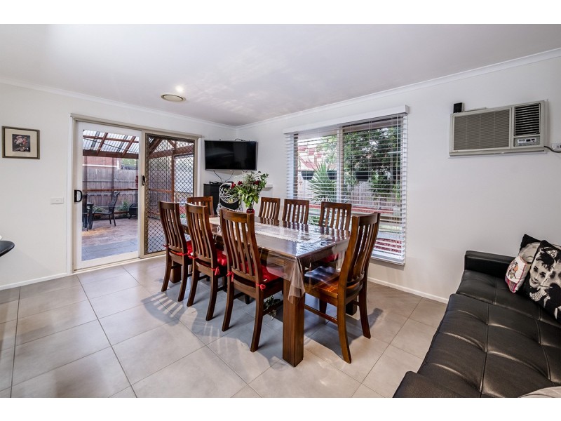 6 Bolwarra Court, Cranbourne West VIC 3977