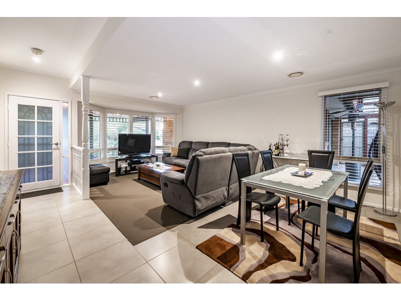 6 Bolwarra Court, Cranbourne West VIC 3977