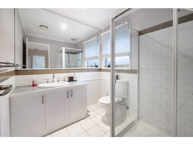 6 Bolwarra Court, Cranbourne West VIC 3977