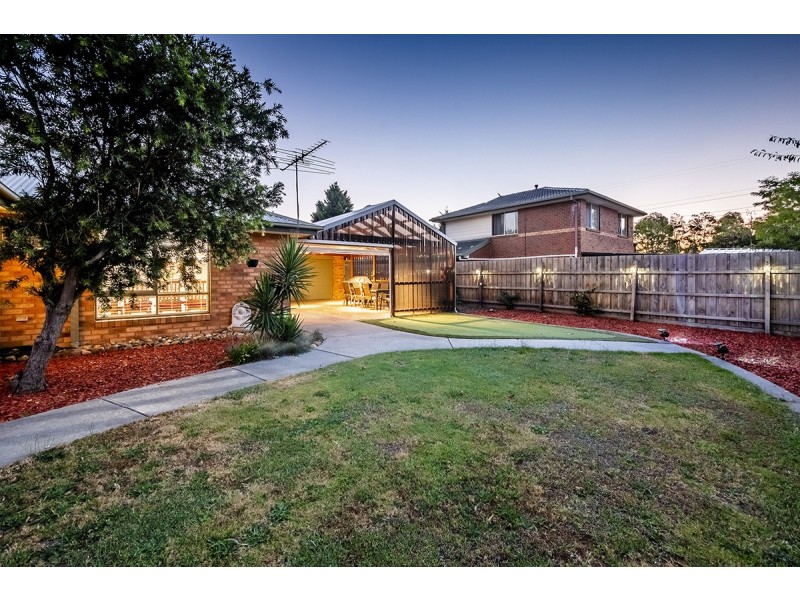 6 Bolwarra Court, Cranbourne West VIC 3977