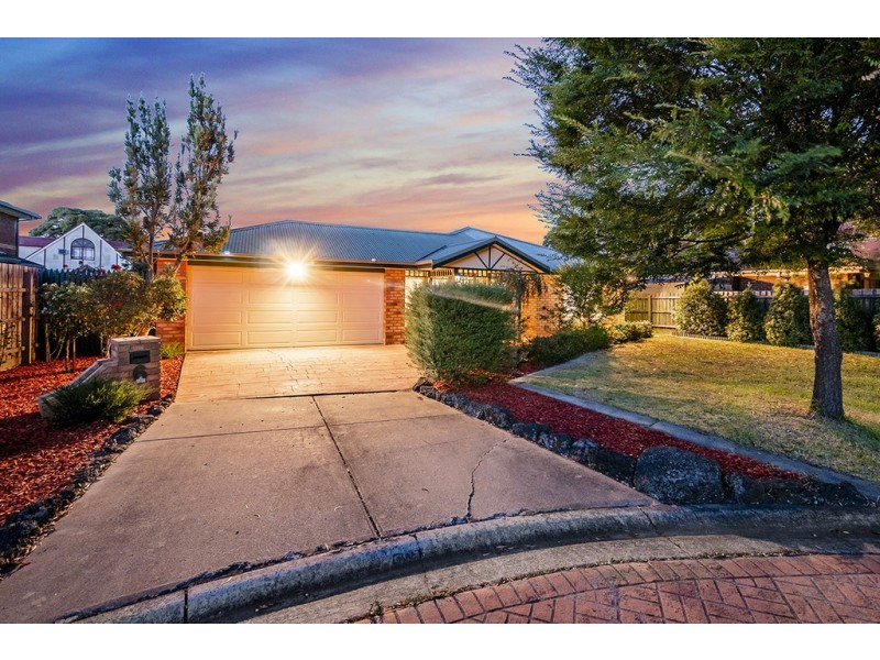 6 Bolwarra Court, Cranbourne West VIC 3977