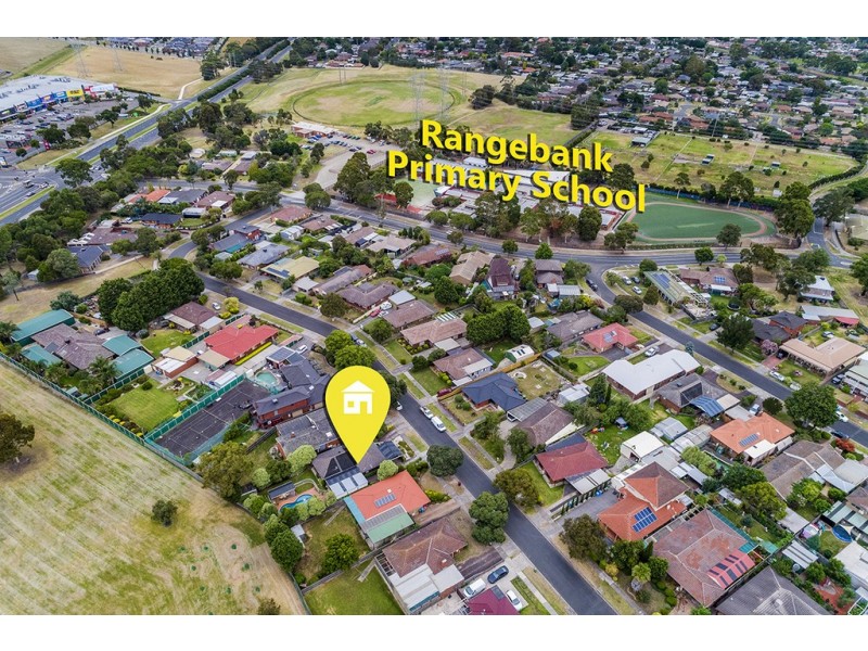 30 Marylyn Place, Cranbourne VIC 3977