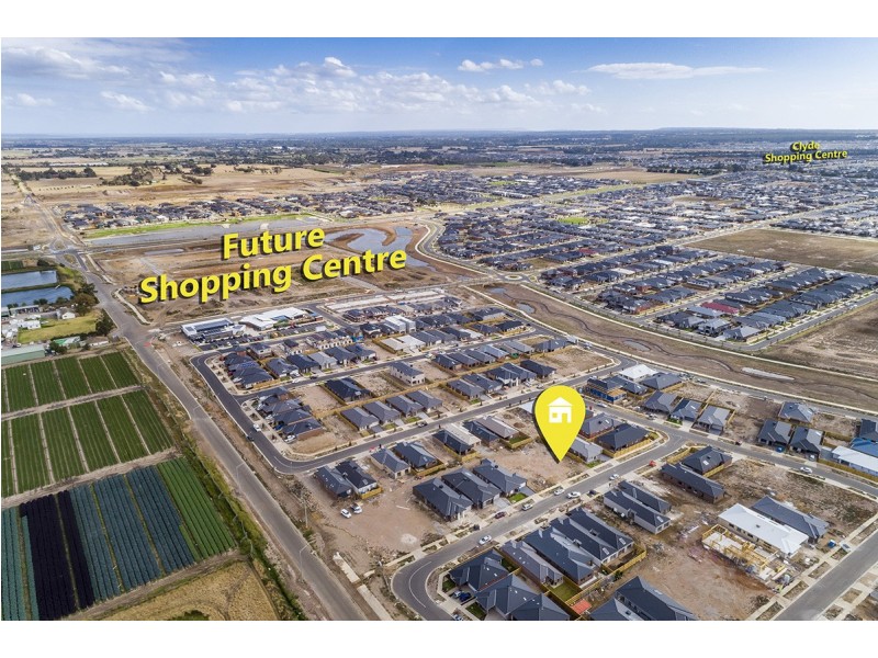 6 Walhallow Drive, Clyde North VIC 3978