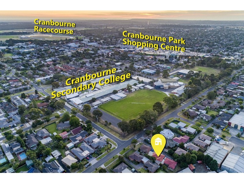 2/121 Clarendon Street, Cranbourne VIC 3977