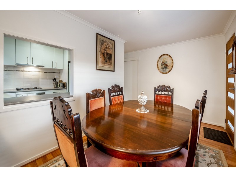 2/121 Clarendon Street, Cranbourne VIC 3977