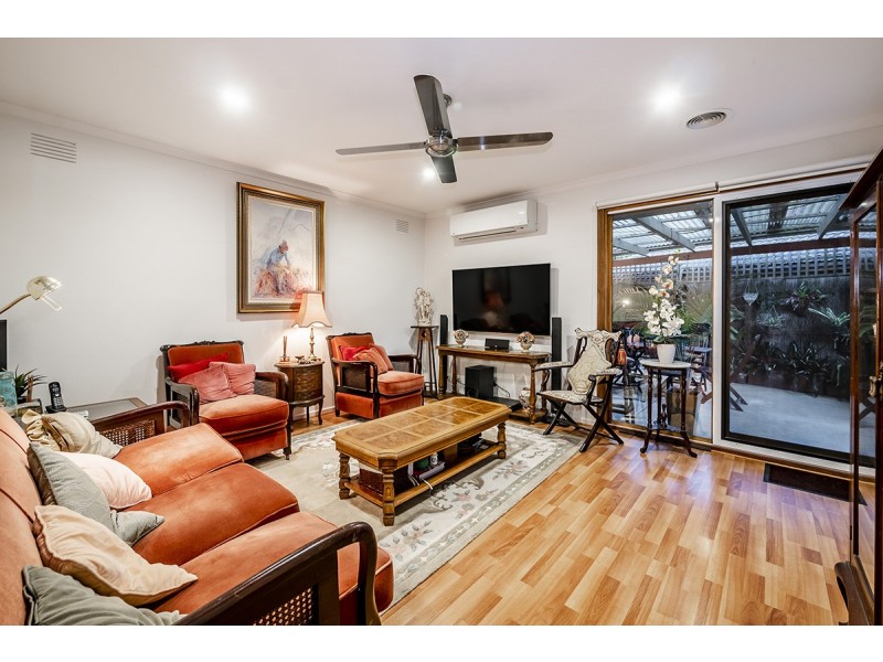 2/121 Clarendon Street, Cranbourne VIC 3977