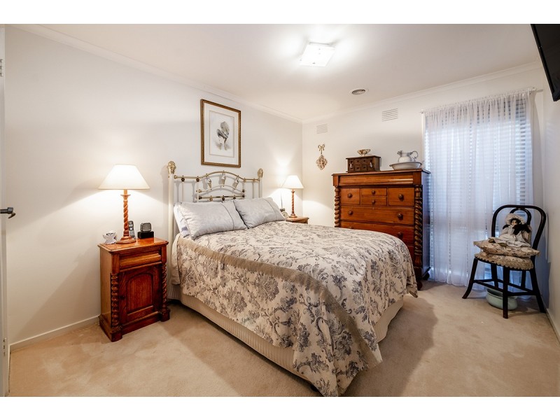 2/121 Clarendon Street, Cranbourne VIC 3977