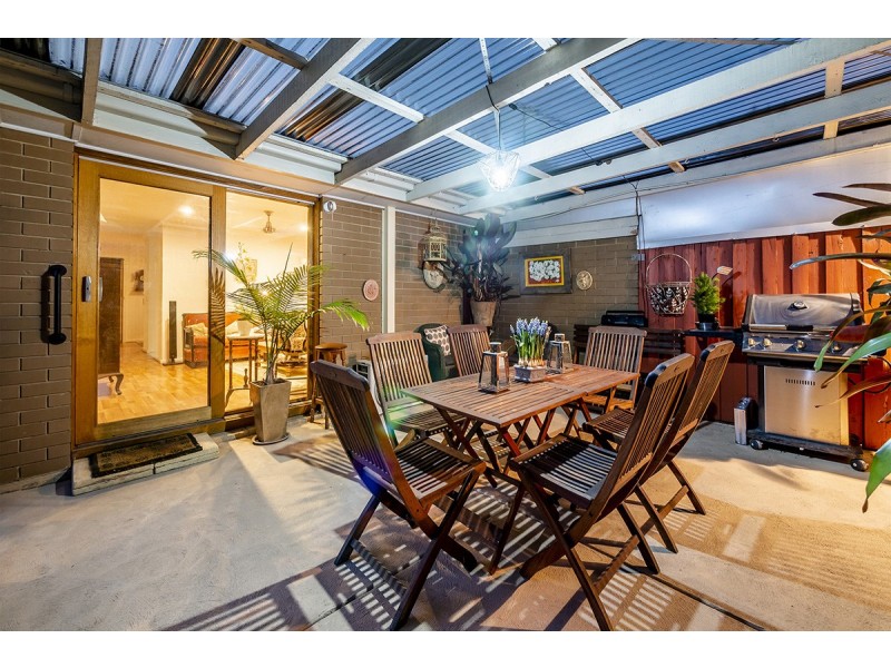 2/121 Clarendon Street, Cranbourne VIC 3977