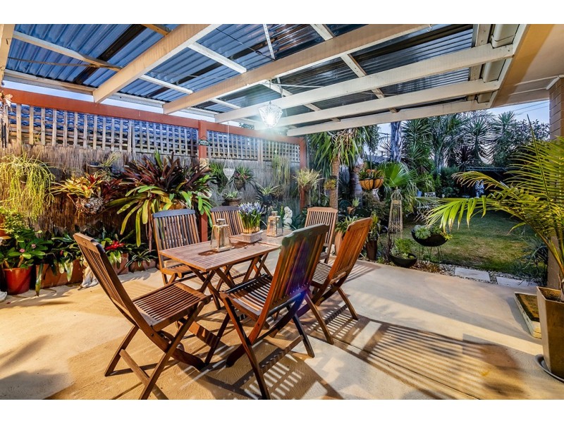 2/121 Clarendon Street, Cranbourne VIC 3977