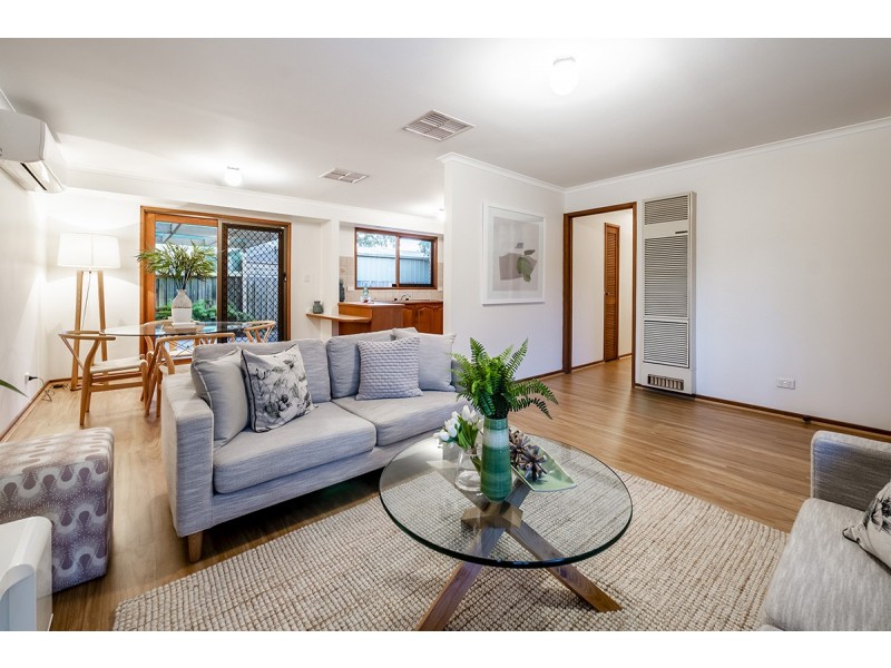 2 Rachel Drive, Cranbourne North VIC 3977