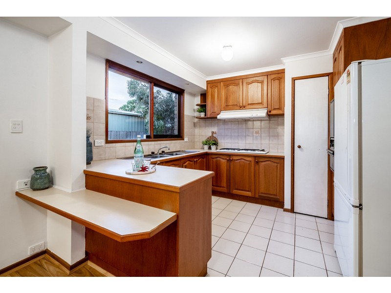 2 Rachel Drive, Cranbourne North VIC 3977