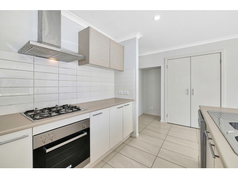 11 Tilden Rise, Cranbourne North VIC 3977