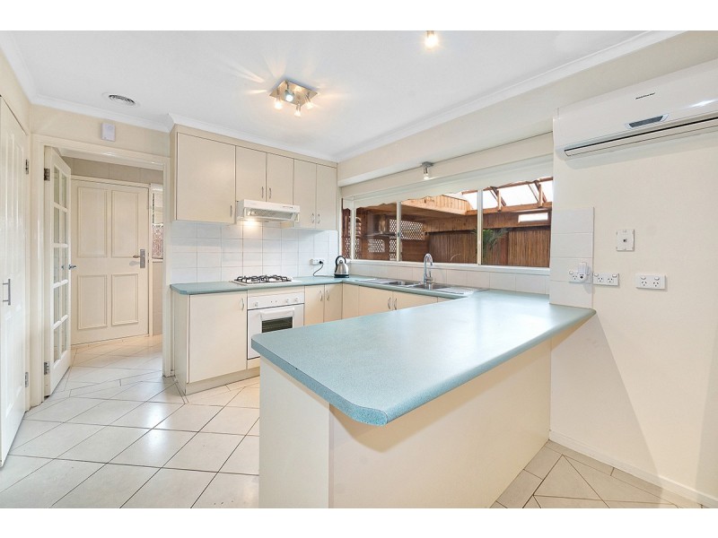 13 Brady Close, Lynbrook VIC 3975