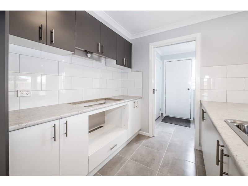 29 Alexandra Ave, Koo Wee Rup VIC 3981