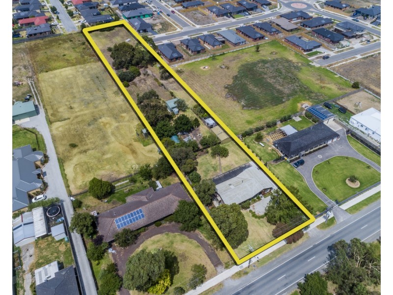 216-218 Rossiter Road, Koo Wee Rup VIC 3981