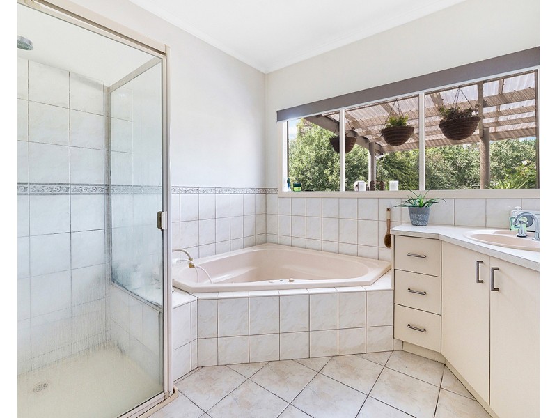 216-218 Rossiter Road, Koo Wee Rup VIC 3981