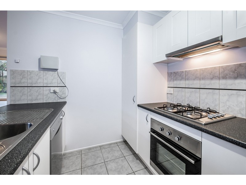 52 Bernborough Avenue, Cranbourne West VIC 3977