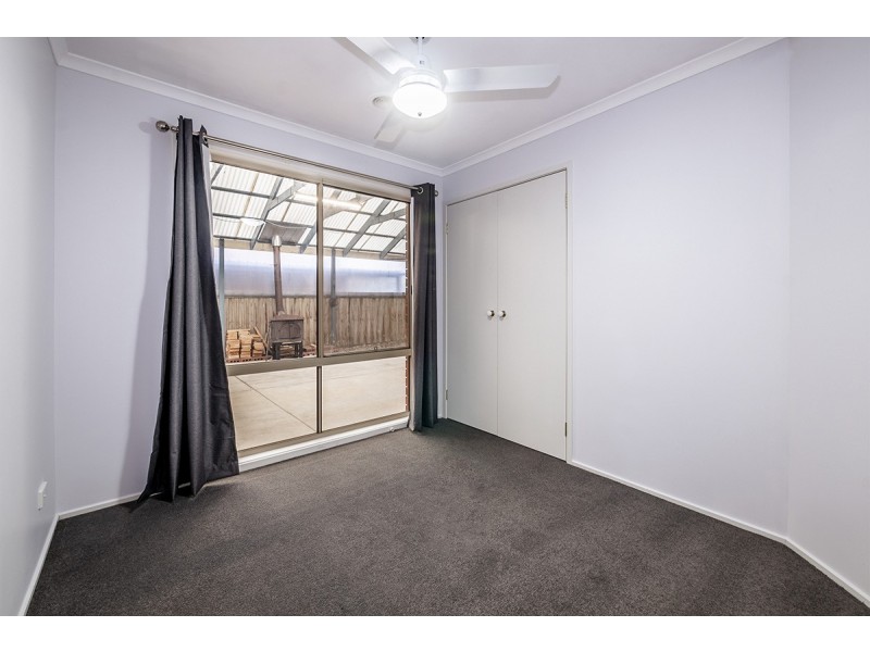 52 Bernborough Avenue, Cranbourne West VIC 3977