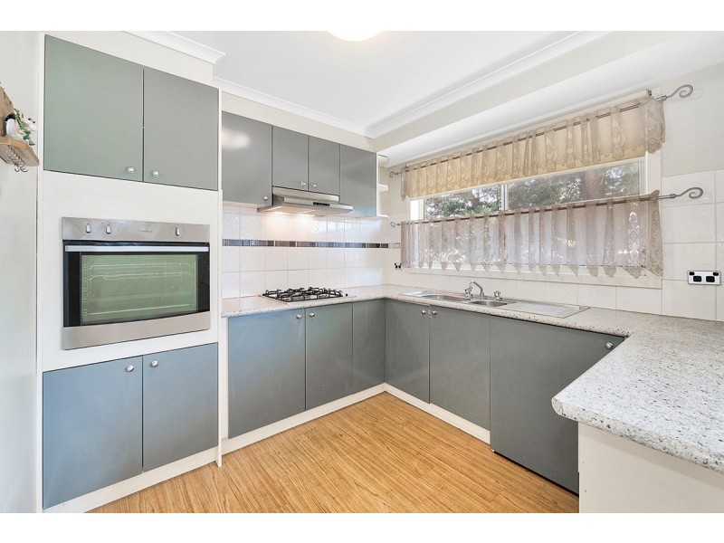 1/82 Hoysted Avenue, Cranbourne North VIC 3977