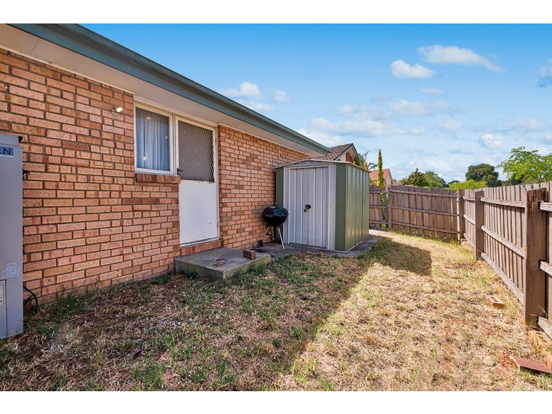 1/82 Hoysted Avenue, Cranbourne North VIC 3977