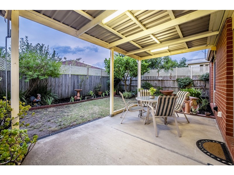 5 The Eyrie, Hampton Park VIC 3976