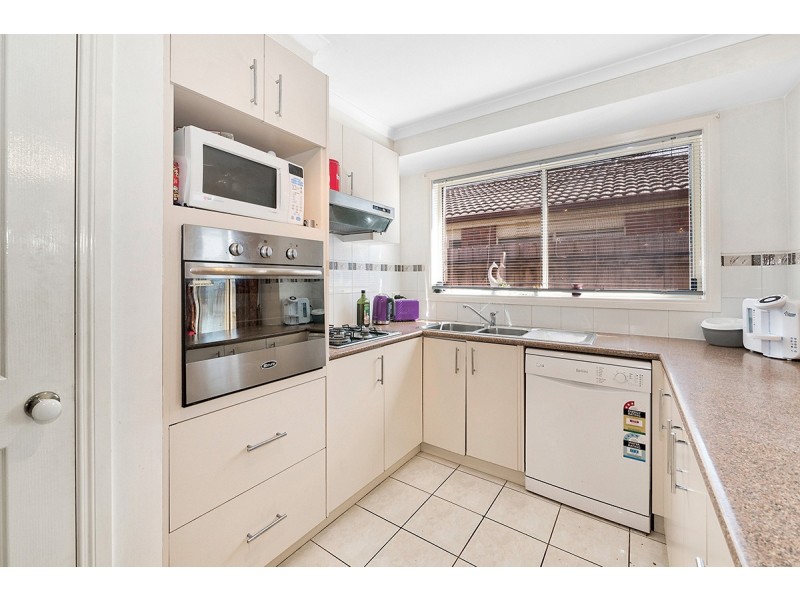 19 Fishburn Place, Cranbourne West VIC 3977