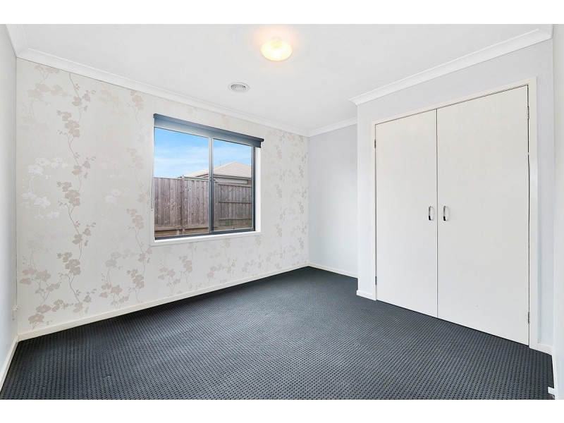 54 Spearwood Rise, Cranbourne West VIC 3977