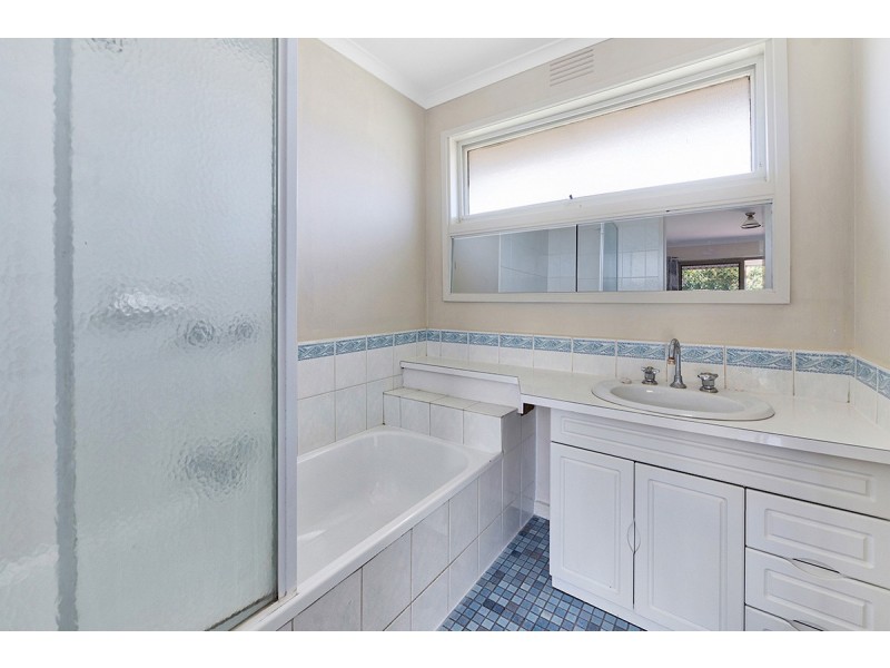 28 Harewood Street, Tooradin VIC 3980