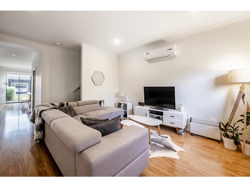 28 Demmie Mews, Lyndhurst VIC 3975