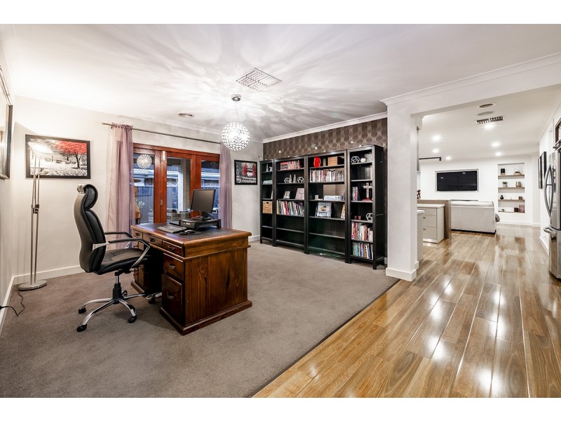 22 Mermaid Grove, Lyndhurst VIC 3975