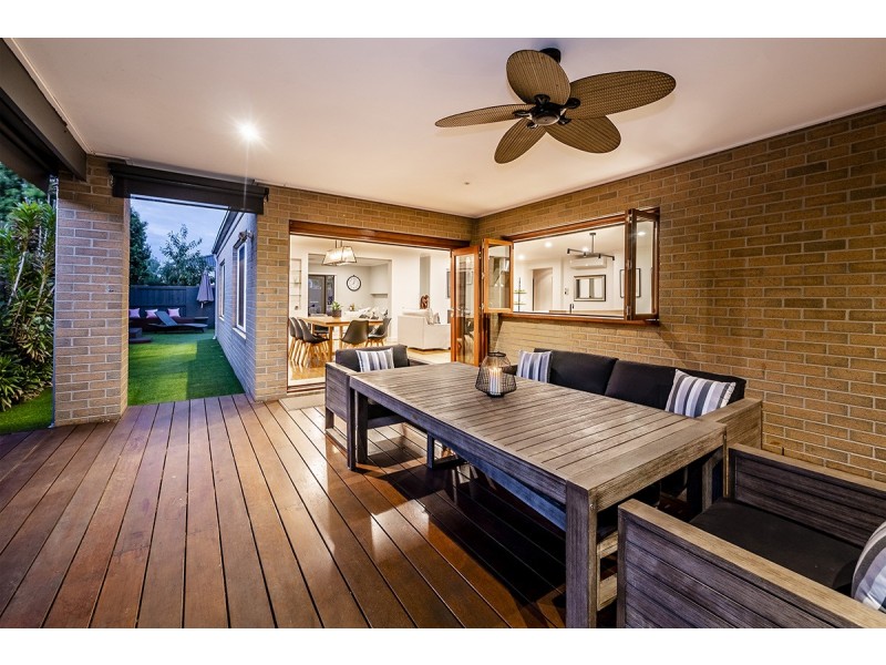 22 Mermaid Grove, Lyndhurst VIC 3975