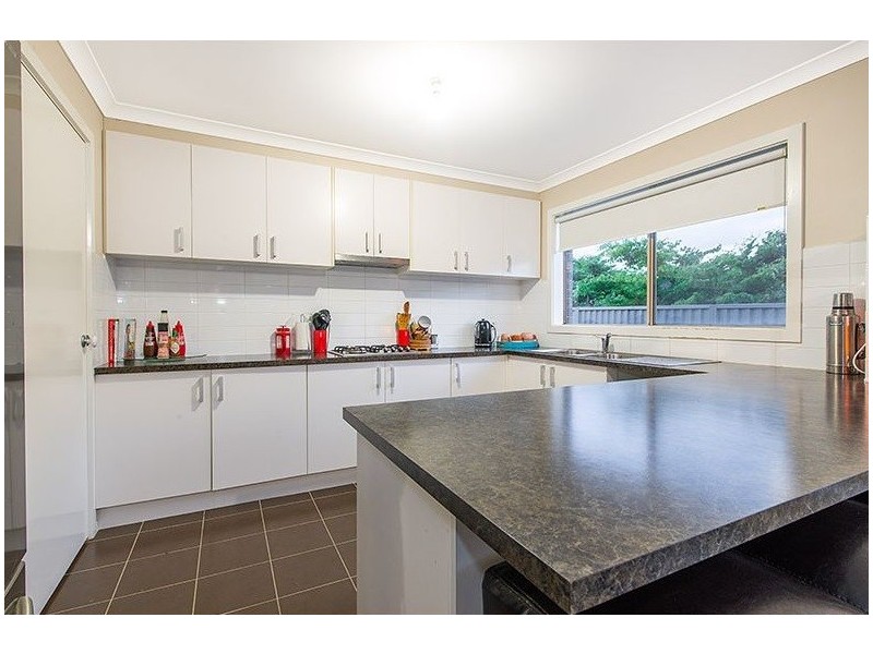 29 Stately Drive, Cranbourne East VIC 3977