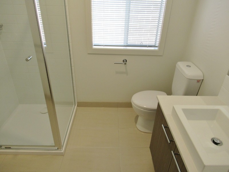 15 Affleck St, Cranbourne East VIC 3977