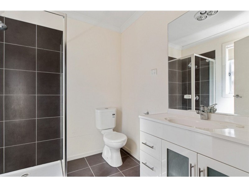 29 Silverwattle Drive, Lyndhurst VIC 3975