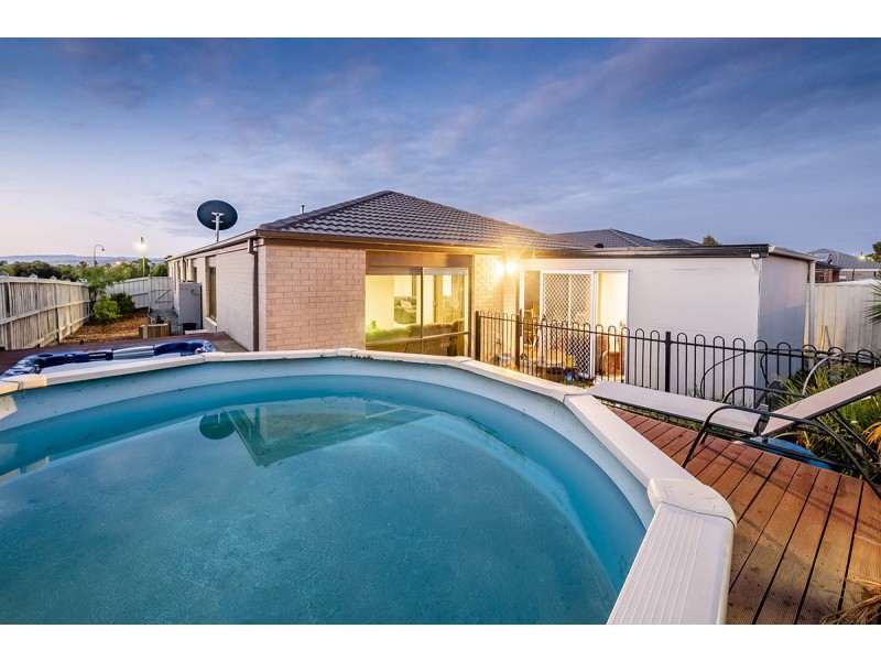 45 Tilden Rise, Cranbourne North VIC 3977