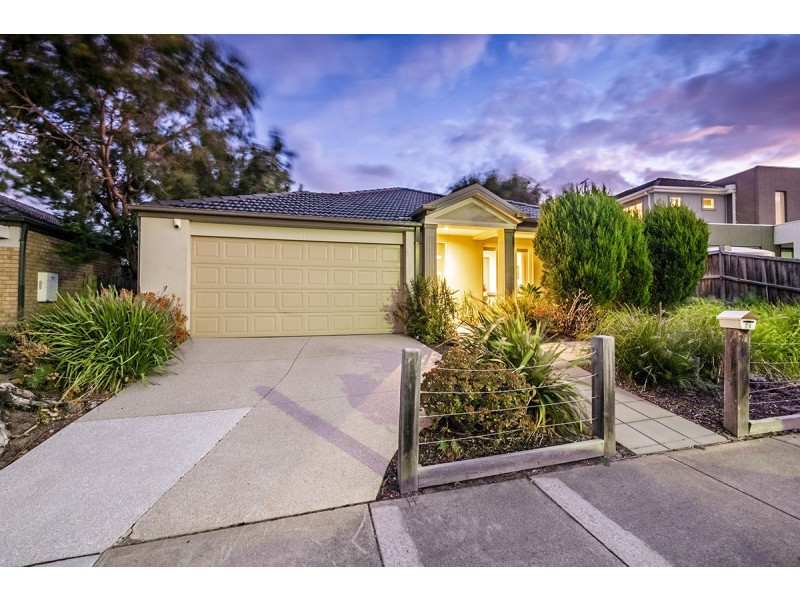 24 Carabeen Way, Lyndhurst VIC 3975