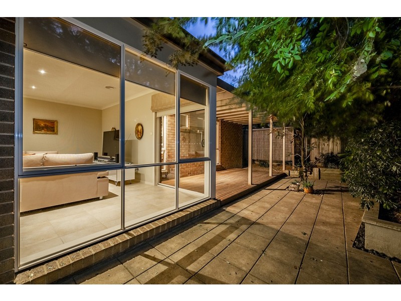 24 Carabeen Way, Lyndhurst VIC 3975