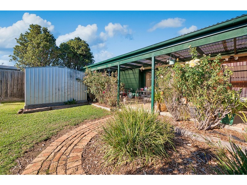 35 Lamont Crescent, Cranbourne VIC 3977