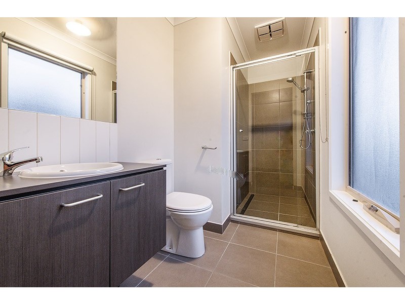 24 Harvard Street, Cranbourne West VIC 3977