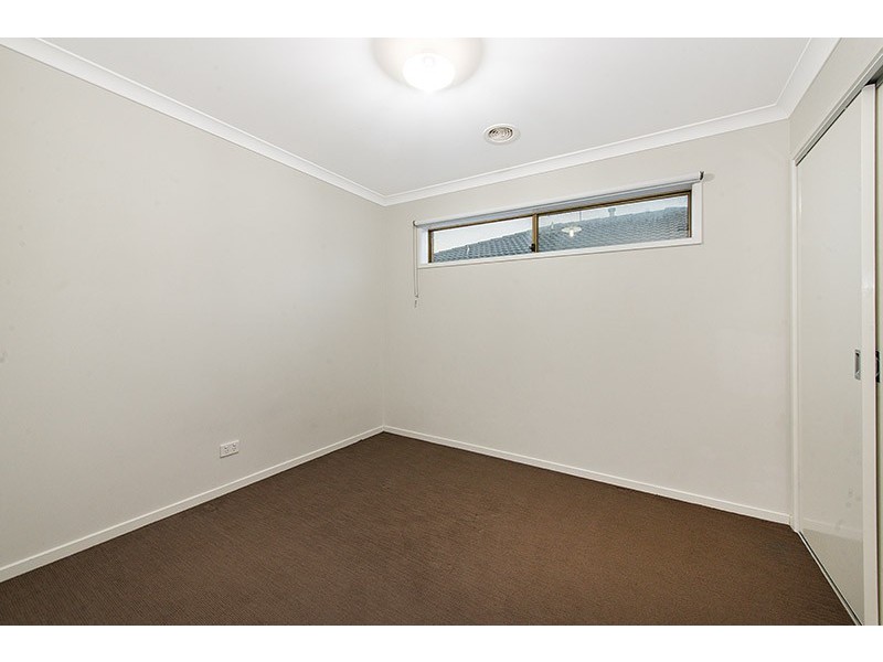 24 Harvard Street, Cranbourne West VIC 3977