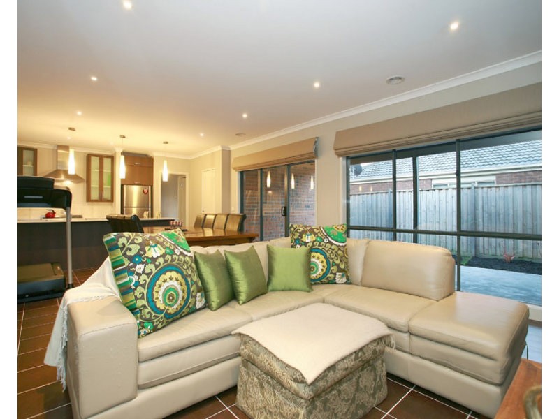 41 Bluemist Circuit, Lyndhurst VIC 3975