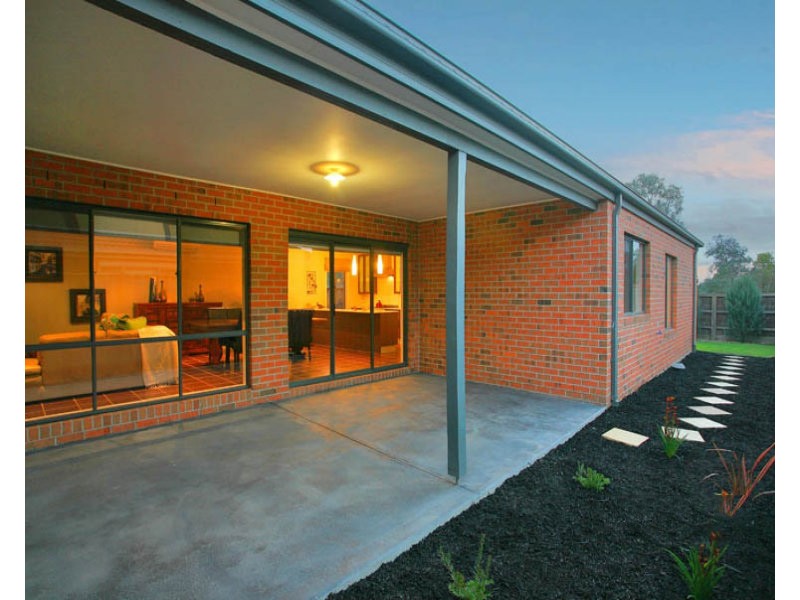 41 Bluemist Circuit, Lyndhurst VIC 3975