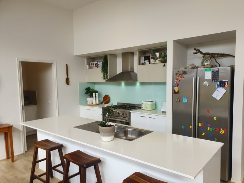 18 Westbourne Street, Clyde North VIC 3978