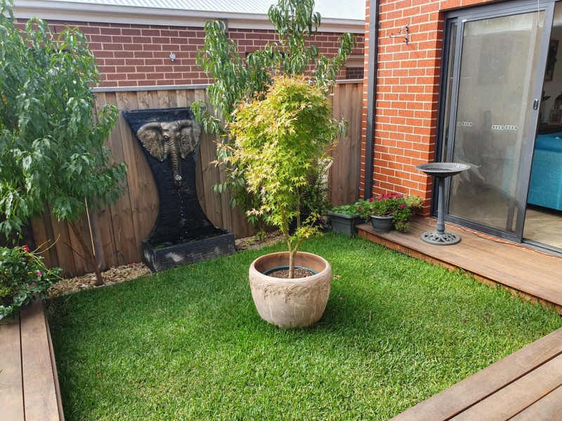 18 Westbourne Street, Clyde North VIC 3978