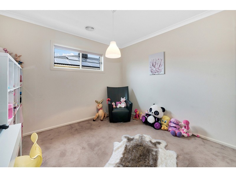 14 Gregson Grove, Lyndhurst VIC 3975